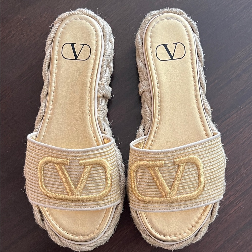 Valentino Garavani VLogo Gold Espadrille Sandals Raffia - Picture 7 of 9